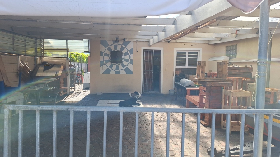 2 Bedroom Property for Sale in Retreat Western Cape